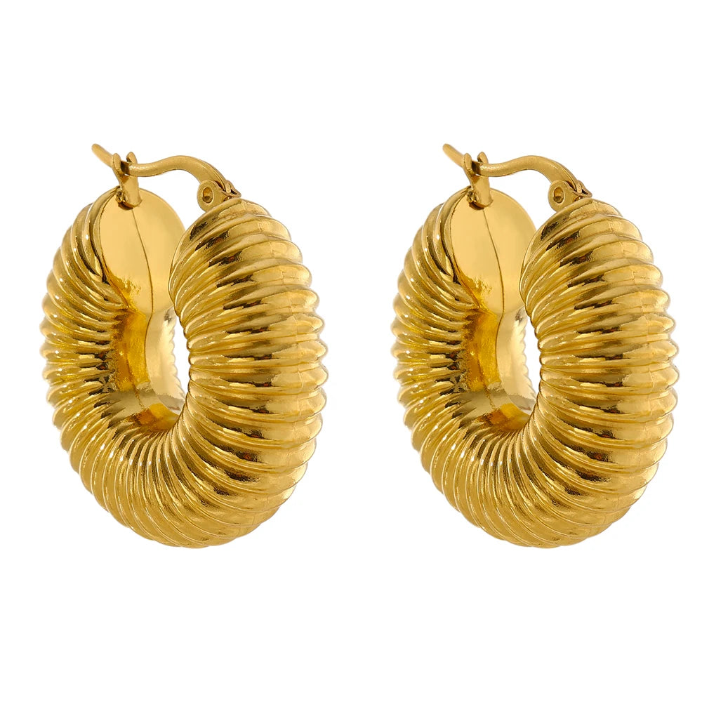 Yhpup-Round Chunky aço inoxidável Hoop Earrings, ouro 18 K Metal Jóias, impermeável, acessórios da moda, Novo,Brincos Chunky Femininos,
Brincos Modernos e Elegantes,
Joias de Aço Inoxidável com Ouro 18K,
Brincos de Argola Robustos e Sofisticados,
Acessórios Femininos para Festas e Eventos,
Brincos Leves e Confortáveis,
Brincos de Luxo Resistentes à Água,
Brincos Arrojados Femininos,
Brincos Chunky para Presentear,
Joias Femininas Atemporais,