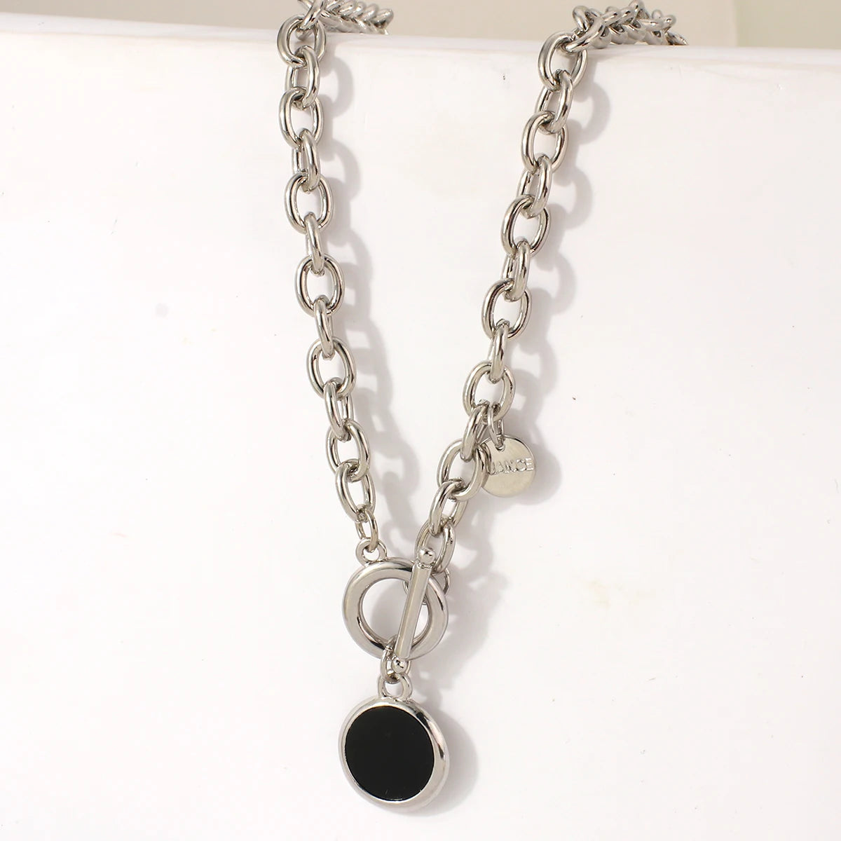Aensoa ouro prata cor acrílico redondo pingente colares para mulher grosso corrente toggle fecho punk colar jóias femininas
Colar zircônia Feminino,
Colar Ajustável,
Joias,
Colar Ajustável corrente zircônia,
Colar Regulável de zircônia,
Colar 18k,
Banhado a Ouro,
Revestido a Ouro,
Colar prateado,
Colar de Prata,
Comprar todo dia,
Loja comprar todo dia,
Colar comprar todo dia,
Aço inoxidável,
brilhante,
Dourado,
Prata,
Colar Duplo,
Colar cristal,
Colar de Ouro,
Colar de Prata,
Colar com Zircônia Cúbica