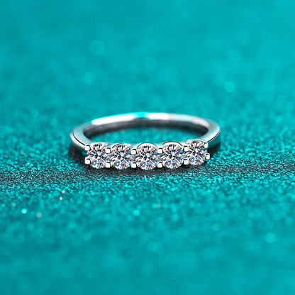 Comprar Todo Dia, Luxo pt950 proposta de platina 0.5ct moissanite diamante linha anéis para mulheres adorável anel de ouro branco real lindo presente