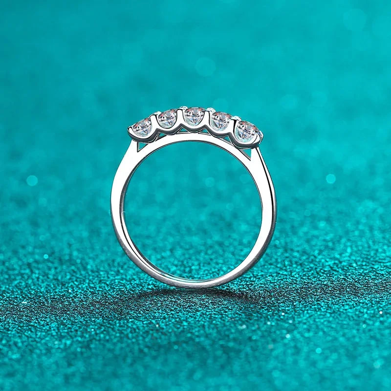 Comprar Todo Dia, Luxo pt950 proposta de platina 0.5ct moissanite diamante linha anéis para mulheres adorável anel de ouro branco real lindo presente