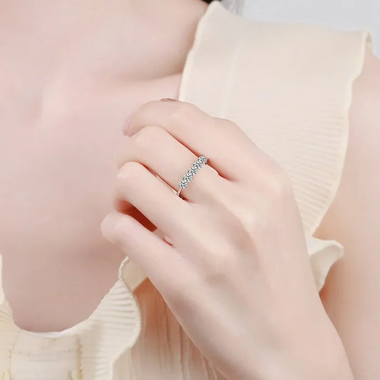 Comprar Todo Dia, Luxo pt950 proposta de platina 0.5ct moissanite diamante linha anéis para mulheres adorável anel de ouro branco real lindo presente