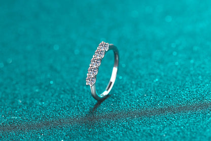 Comprar Todo Dia, Luxo pt950 proposta de platina 0.5ct moissanite diamante linha anéis para mulheres adorável anel de ouro branco real lindo presente