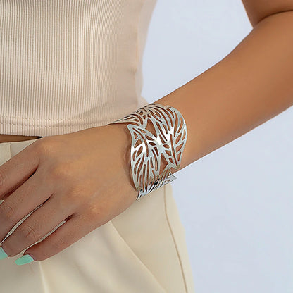 Lacteo-Bracelete largo feminino, bracelete dourado, folha da moda, forma de flor, abertura, punk, grande joalheria, moda feminina
Bracelete zircônia Feminino,
Bracelete Ajustável,
Joias,
Bracelete Ajustável corrente zircônia,
Bracelete Regulável de zircônia,
Bracelete 18k,
Banhado a Ouro,
Revestido a Ouro,
Bracelete prateado, 
Bracelete de Prata,
Comprar todo dia, 
Loja comprar todo dia,
Bracelete comprar todo dia,
Aço inoxidável,
brilhante,
Dourado,
Prata,
Bracelete Duplo,
Bracelete cristal,
