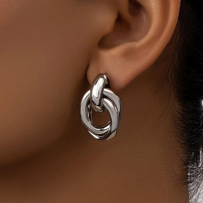 Brinco de argola dourado e prateado para mulheres, chapeamento brilhante, Eardrop, fofo, uso diário, joias, na moda,Brinco de argola dourado elegante,
Brinco de argola prateado moderno,
Acessórios femininos versáteis,
Brincos para eventos casuais e formais,
Brinco de argola leve para uso diário,
Brincos de liga de zinco resistentes,
Brinco feminino com acabamento brilhante,
Brinco de argola tamanho ideal,
Brincos elegantes para presente feminino,
Brincos para compor looks modernos,
Brinco de argola chapeame