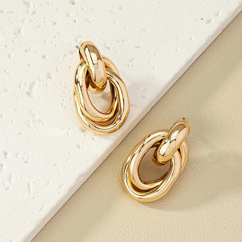 Brinco de argola dourado e prateado para mulheres, chapeamento brilhante, Eardrop, fofo, uso diário, joias, na moda,Brinco de argola dourado elegante,
Brinco de argola prateado moderno,
Acessórios femininos versáteis,
Brincos para eventos casuais e formais,
Brinco de argola leve para uso diário,
Brincos de liga de zinco resistentes,
Brinco feminino com acabamento brilhante,
Brinco de argola tamanho ideal,
Brincos elegantes para presente feminino,
Brincos para compor looks modernos,
Brinco de argola chapeame