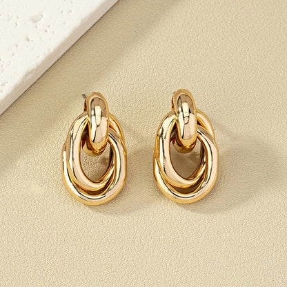 Brinco de argola dourado e prateado para mulheres, chapeamento brilhante, Eardrop, fofo, uso diário, joias, na moda, Brinco de argola dourado elegante,
Brinco de argola prateado moderno,
Acessórios femininos versáteis,
Brincos para eventos casuais e formais,
Brinco de argola leve para uso diário,
Brincos de liga de zinco resistentes,
Brinco feminino com acabamento brilhante,
Brinco de argola tamanho ideal,
Brincos elegantes para presente feminino,
Brincos para compor looks modernos,
Brinco de argola chapeam