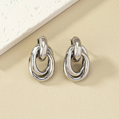 Brinco de argola dourado e prateado para mulheres, chapeamento brilhante, Eardrop, fofo, uso diário, joias, na moda, Brinco de argola dourado elegante,
Brinco de argola prateado moderno,
Acessórios femininos versáteis,
Brincos para eventos casuais e formais,
Brinco de argola leve para uso diário,
Brincos de liga de zinco resistentes,
Brinco feminino com acabamento brilhante,
Brinco de argola tamanho ideal,
Brincos elegantes para presente feminino,
Brincos para compor looks modernos,
Brinco de argola chapeam