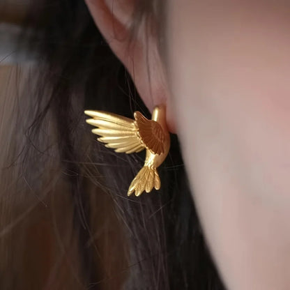 Brincos de Pássaro da Cor Dourada com Charme Único, Presente Comemorativo, Adequado para Amigos ou Amados Que Amam Animais, Moda