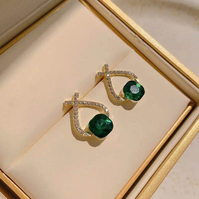 Pérola e cristal cruz brincos para mulheres e meninas, anéis de orelha, acessórios, joias rabo de peixe, requintado, elegante, estilo coreano, moda