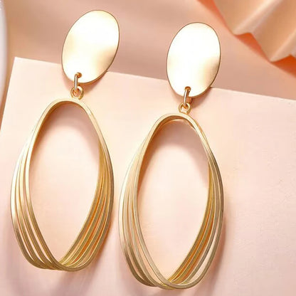 Nova Geometria Retro Cor de Ouro Metálico Múltipla oval Pingente Brincos clipe Jóias Moda Festa de Casamento Brincos Para A Mulher, Brincos geométricos dourados para eventos
Brincos de clipe modernos e elegantes
Joias de festa com design geométrico
Acessórios dourados para casamentos
Brincos de cobre leves e sofisticados
Brincos de clipe confortáveis para festas
Brincos geométricos contemporâneos
Brincos dourados com design oval múltiplo
Joias versáteis para looks casuais e formais
Brincos de clipe para mul