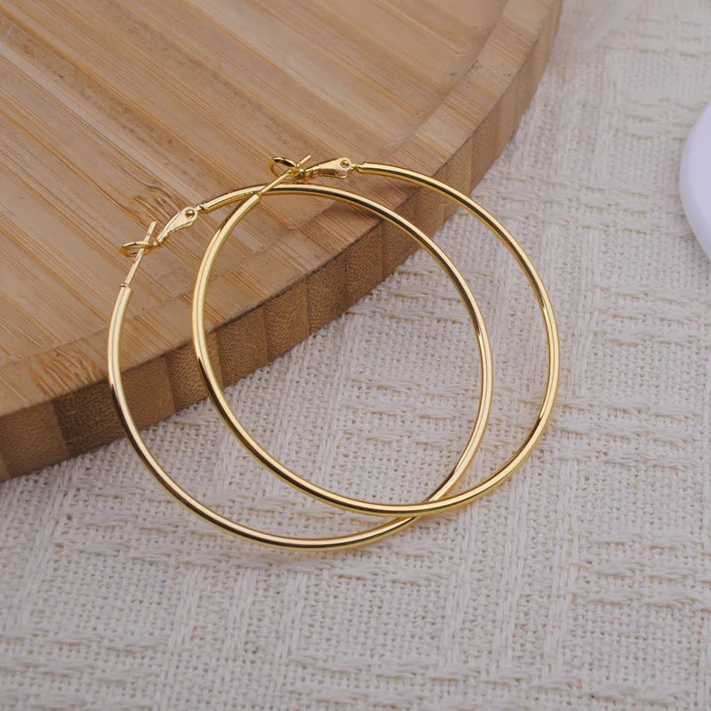 Clipes lisos Big Round Hoop Ear para mulheres, Golden Ear Clips, não perfurados, exagerados, clipe simples em brincos, acessórios de jóias, 60mm,  comprar todo dia