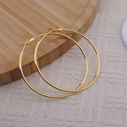 Clipes lisos Big Round Hoop Ear para mulheres, Golden Ear Clips, não perfurados, exagerados, clipe simples em brincos, acessórios de jóias, 60mm, comprar todo dia