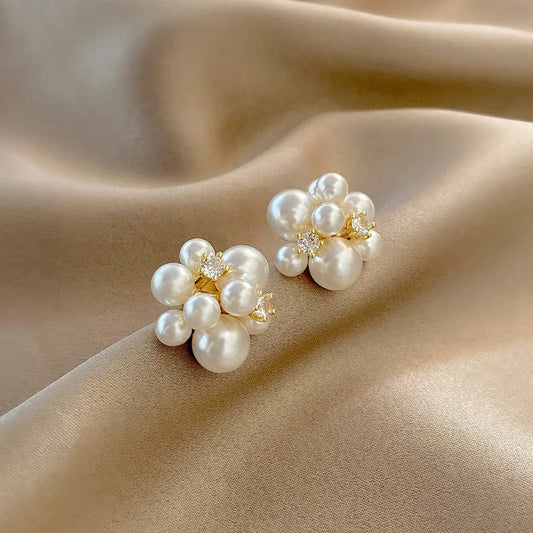 Brincos criativos do parafuso prisioneiro da pérola do falso, acessórios decorativos diários elegantes, presentes comemorativos do aniversário do aniversário para meninas