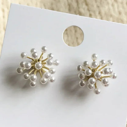 Novo temperamento pérola personalidade fogos de artifício brincos moda requintado net celebridade elegante tendência design brincos para mulher, Brincos de pérola modernos femininos,
Brincos sofisticados para festas,
Acessórios femininos com pérolas brilhantes,
Brincos trendy com design exclusivo,
Brincos femininos inspirados em fogos de artifício,
Brincos leves e confortáveis para eventos,
Acessórios elegantes com pérolas e cobre,
Brincos femininos forma irregular,
Brincos para ocasiões formais e casuais,
