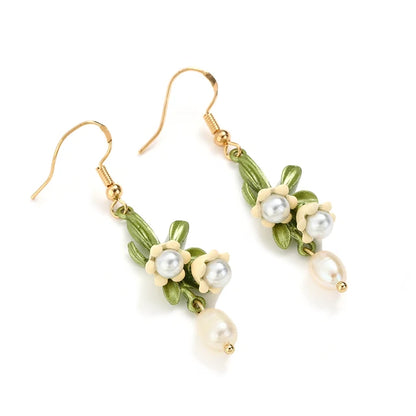 AENSOA-Colar folha floral branca para mulheres, gargantilha de liga na moda, esmalte Lily Valley, cor dourada, personalidade, alta qualidade,Colar floral dourado feminino,
Colar inspirado no lírio-do-vale,
Acessório floral vintage dourado,
Colar feminino para presentes especiais,
Colar com detalhes de flores douradas,
Acessório delicado inspirado na natureza,
Colar dourado para ocasiões elegantes,
Joias femininas com pingente floral,
Colar feminino casual e sofisticado,
Colar vintage com pingente delicado,
