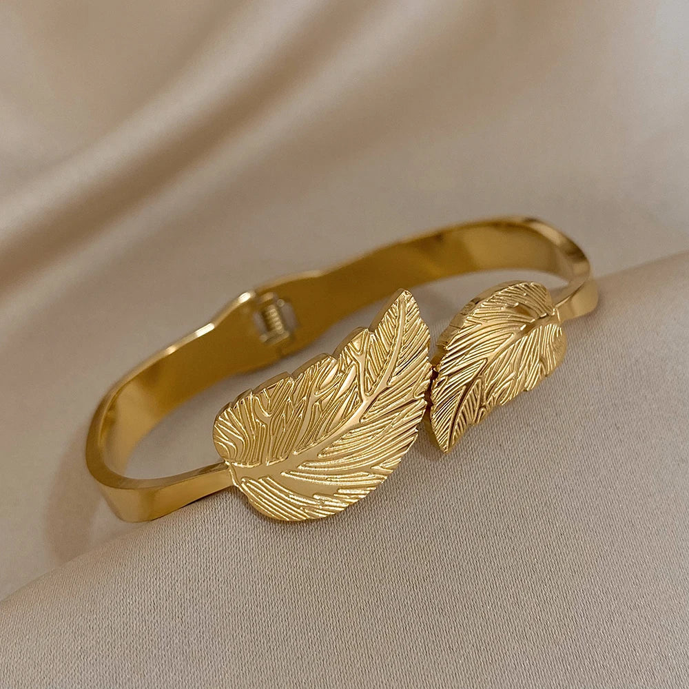 Greatera pulseira de aço inoxidável para mulheres, pulseiras Chunky Leaf, banhado a ouro, pulseiras de folhas de metal, jóias impermeáveis